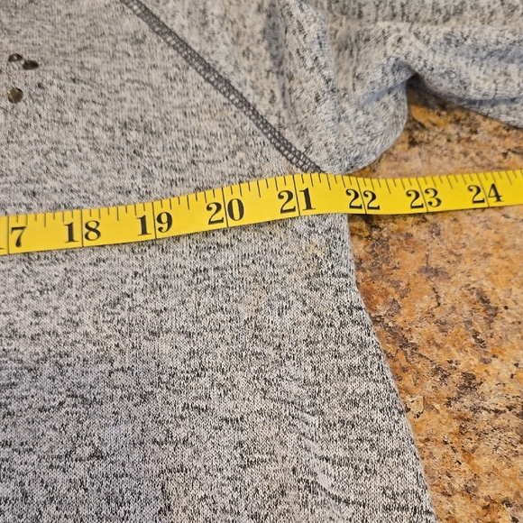 Ruby Rd. Heather Gray Top - Picture 6 of 8